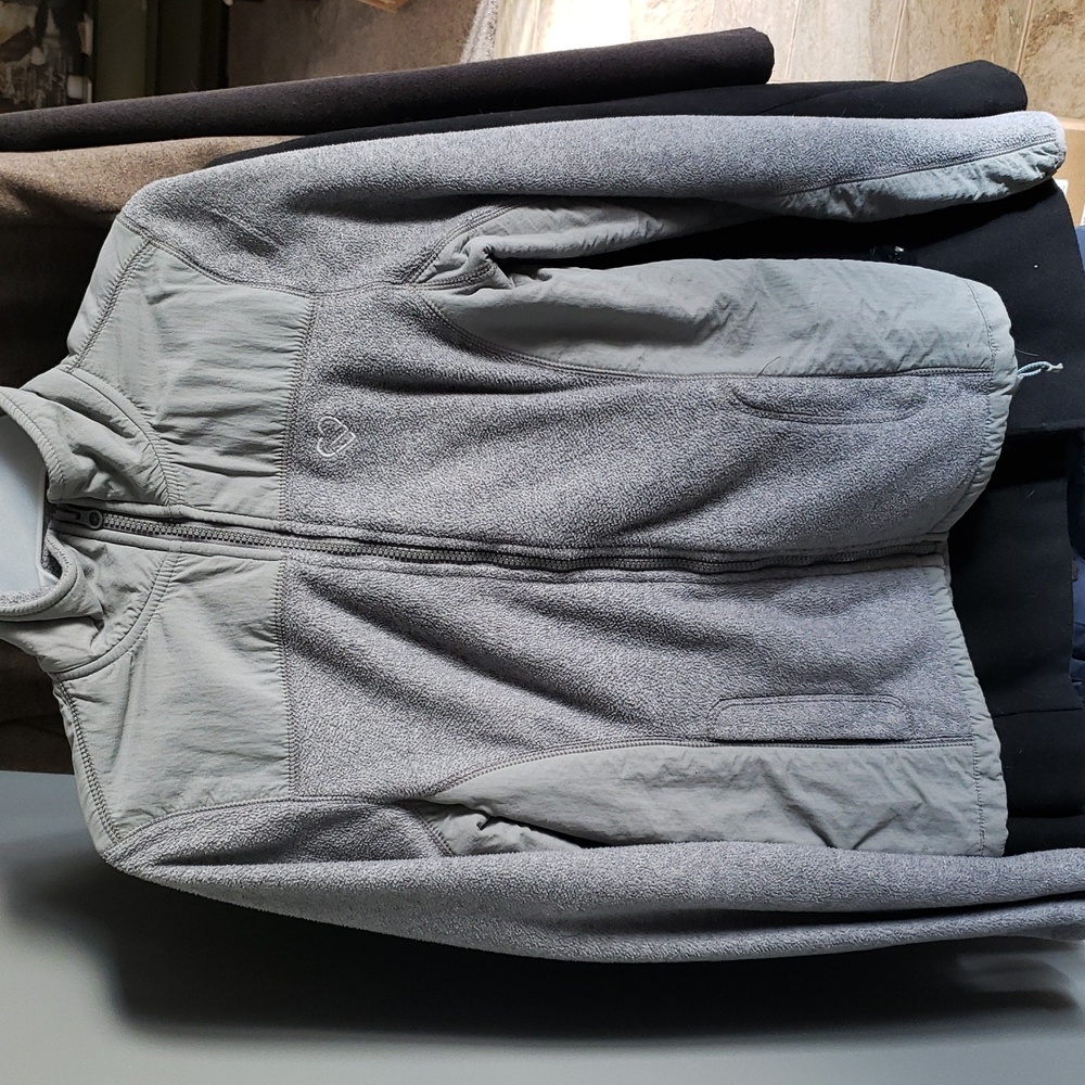 Aeropostale fleece zip up size medium juniors